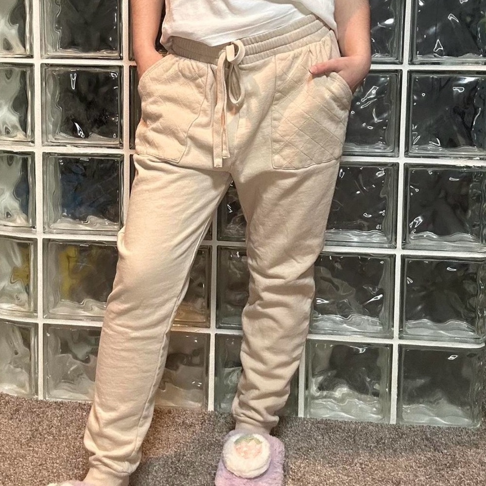 Cream Wild Fable Women’s Sweatpants - Picture 6 of 6